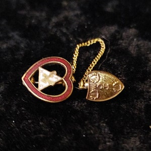 Loyal Order of The Moose Lodge Women Member Enamel Heart Lapel Pin Vintage WOTM
