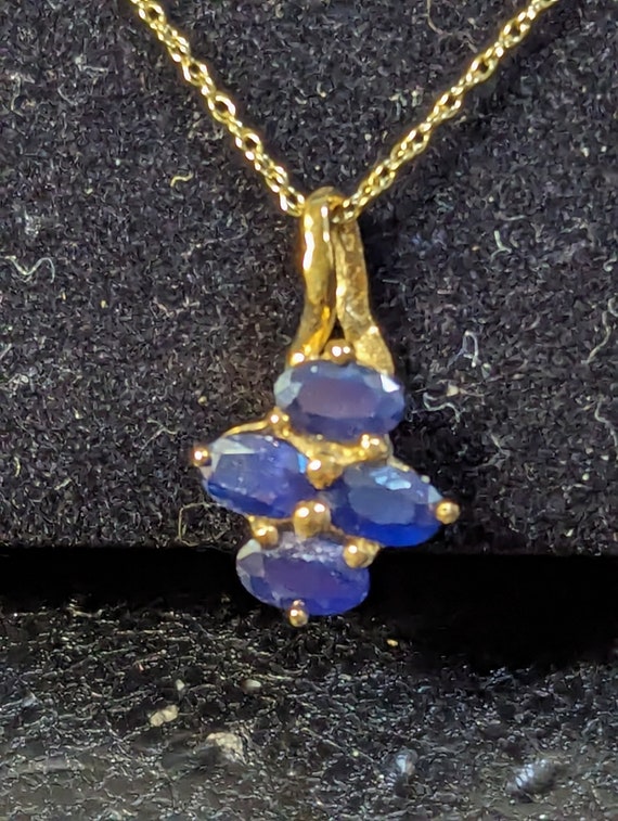 Vintage Delicate 10 KT Yellow Gold 4 Sapphire 16 I