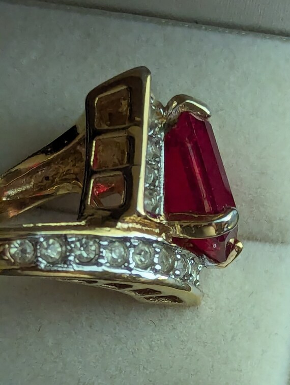 Synthetic Ruby and CZ Statement Ring Vintage Mint… - image 3