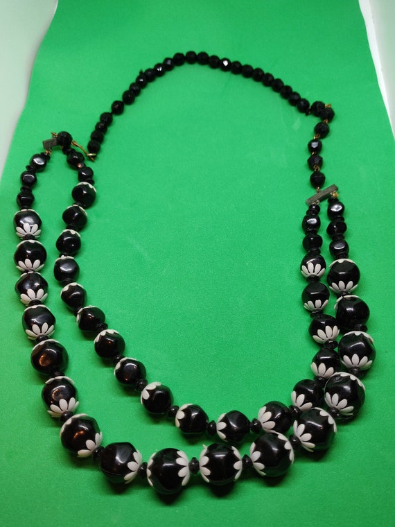 Vintage Black Plastic Beaded Necklace with Plasti… - image 2