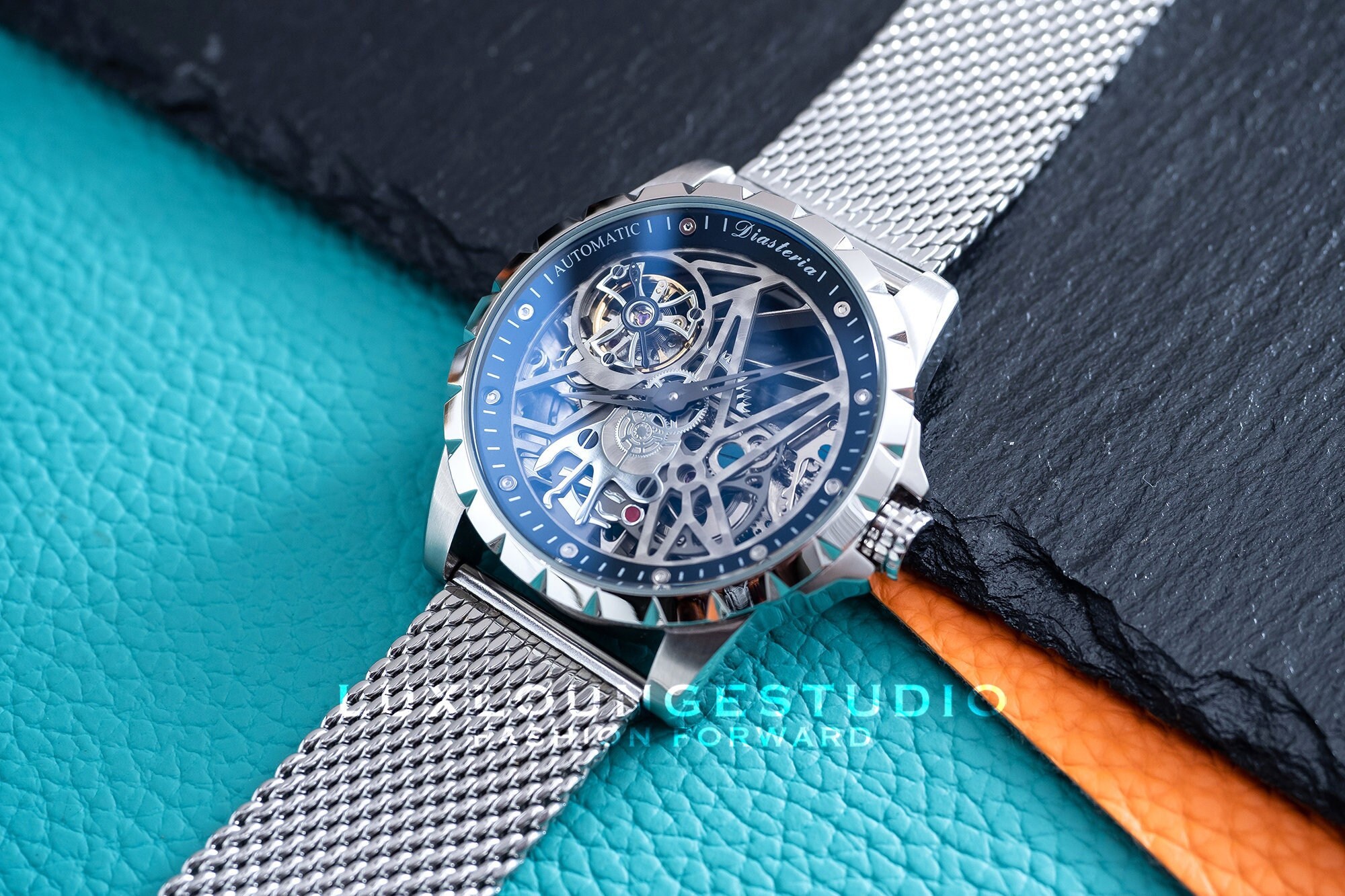 Mens Fashion Luxury Skeleton Automatic Mechanical Skeleton Watch