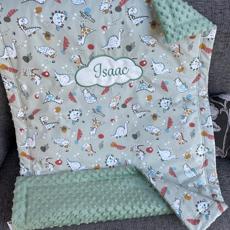 Couverture bébé personnalisée Jungle à fond BLANC Coton et Minky Nombreux coloris Fait-main en France Livraison Domicile ou point Relais image 3