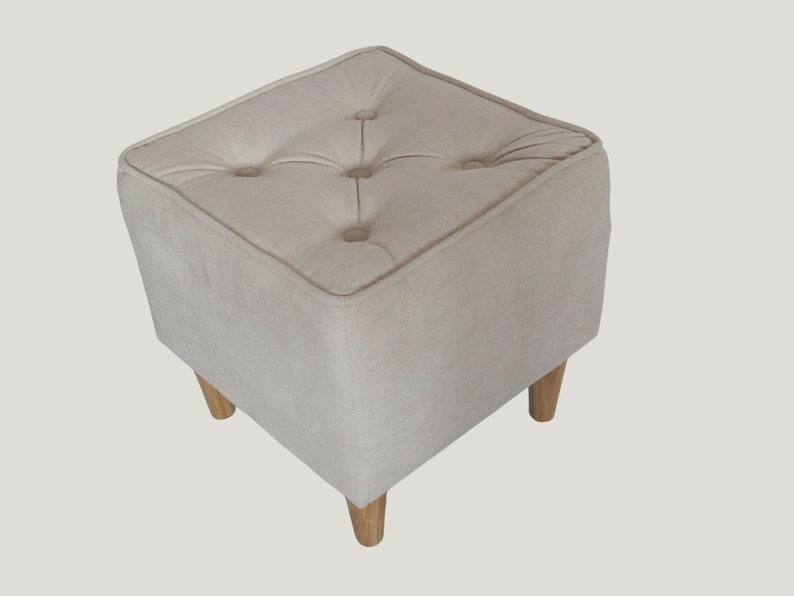 Tabouret rembourré dans une gamme de couleurs En vente image 5