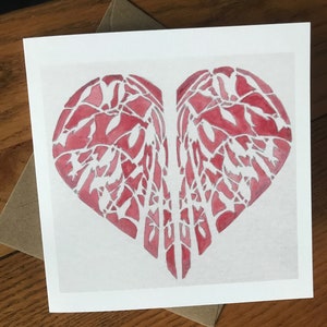 Valentinskarte, Herzform mit Blättern, von Originalmalerei, romantisches rosa Herz, Symmetrie, hübsches rosa symmetrisches Design, Liebesherz