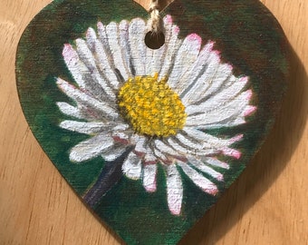 Margarita Original corazón de madera pintado a mano, adorno colgante único, hermosas margaritas.  Una gran muestra de amor para el día de San Valentín.