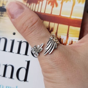 925 Sterling Silver Polished Religious Guardian Angel Kneeling In Prayer Pin 32x