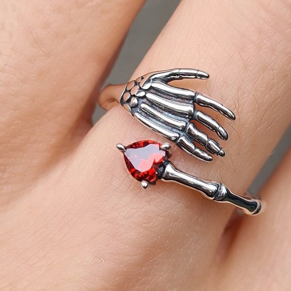 Sterling silver Skeleton Bone Fingers Hand Red Heart Halloween Ring Band