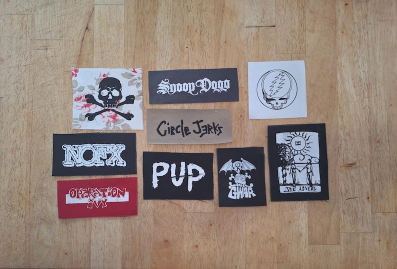 Fehldrucke und vermasselte DIY Punk Patches Bild 2
