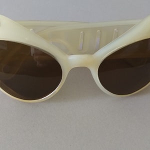 Vintage European 1950s Sunglasses Mid-century Sunglasses Retro Cat Eye Sunglasses image 2