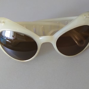 Vintage European 1950s Sunglasses Mid-century Sunglasses Retro Cat Eye Sunglasses image 10