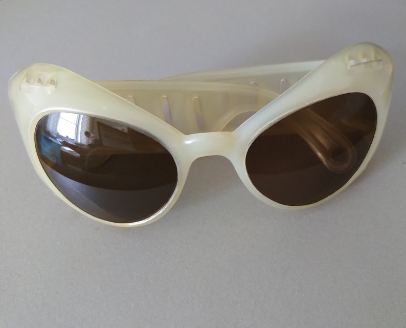 Vintage European 1950s Sunglasses Mid-century Sunglasses Retro Cat Eye Sunglasses image 10