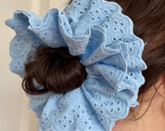 Elástico de cabelo grande azul bebê com babados, renda francesa, acessório de cabelo de camada dupla, tamanho XXL (grande), bordado inglês, presente para ela.