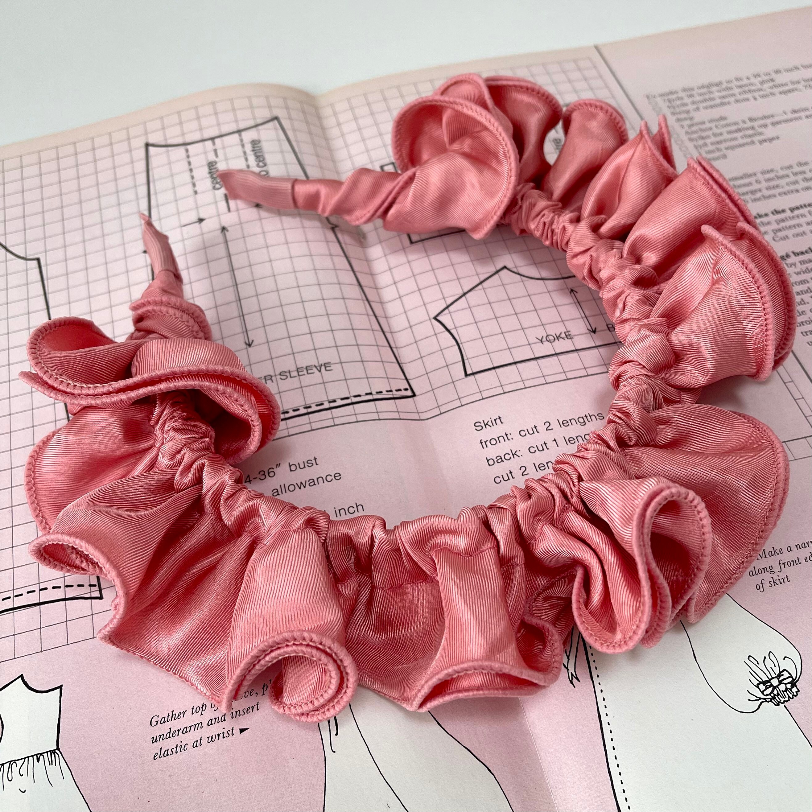 Chunky Scrunchie Headband Pink Ruched Ruffle Frill Hairband Silk Wedding Bridal Bridesmaid Hair Accessories Fascinator | The Klimt