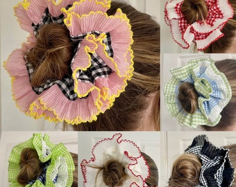 Oversized frilly gingham scrunchie Franse kant franje geplooide scrunchies rood roze zwart dubbellaags haaraccessoires XXL groot haar gecontroleerd