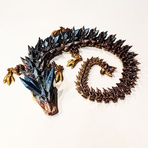 Dragon articulé en gemme de cristal de 19 po.