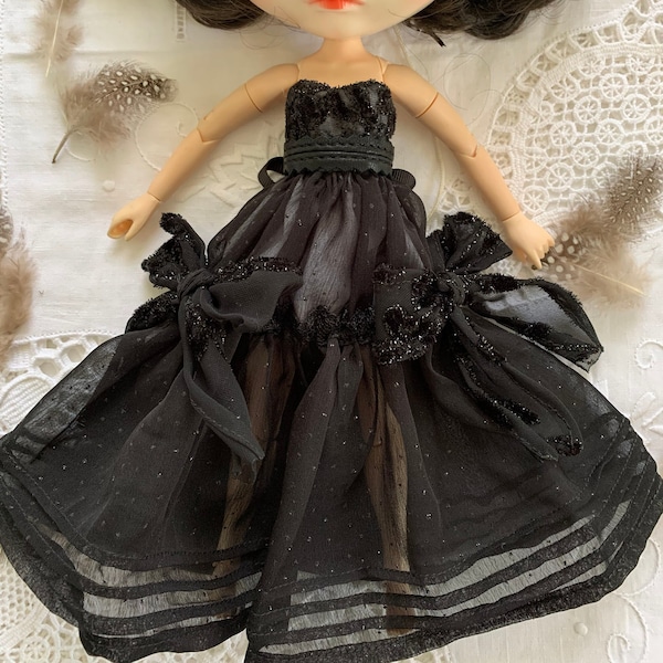BLYTHE Doll Romantic Black Strapless  Dress