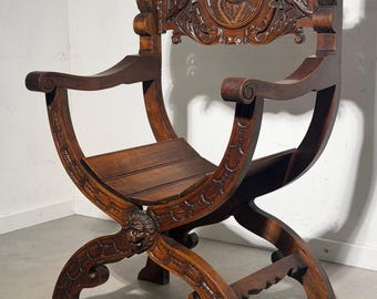 Antique Renaissance Revival Savonarola Chair – Hand-Carved Oak – 105 cm