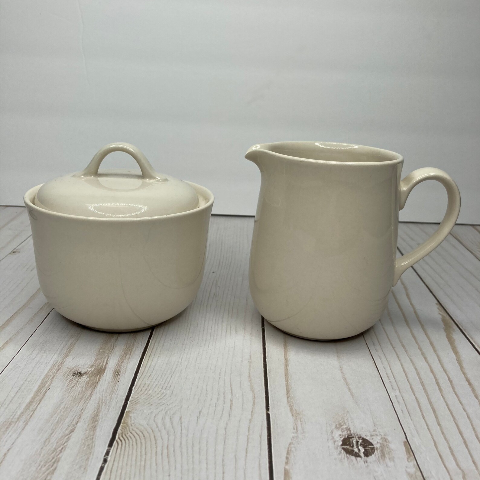 Corelle Corning NY USA White Ivory Sugar Bowl w / Lid & Creamer Set 81