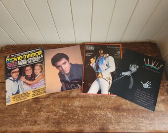Souvenirs vintage d'Elvis Presley, y compris un magazine, une affiche, une brochure et une impression photo