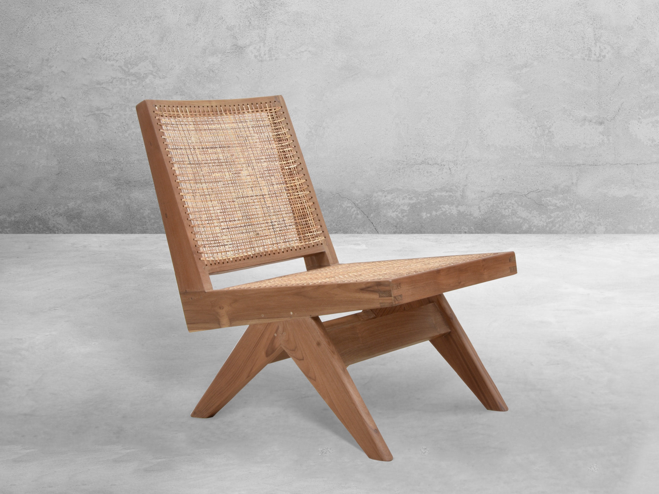 ピエール・ジャンヌレにインスパイアされた、再生チーク材と籐の籐編み ピエール・ジャンヌレにインスパイアされた、再生チーク材と籐の籐編み