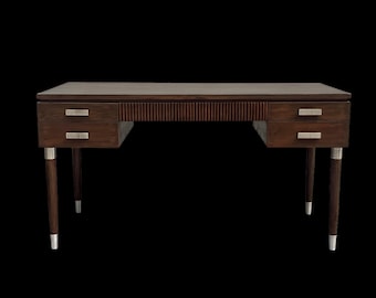 Perta Writing Table