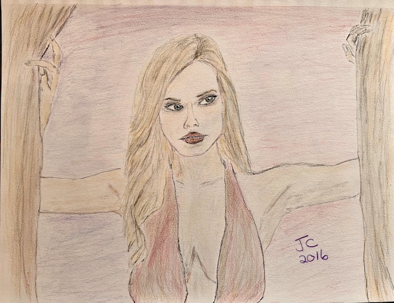 Elle Fanning Drawing Neon Demon