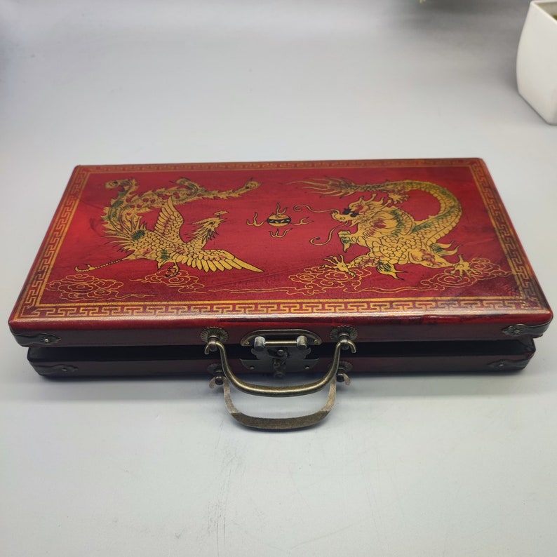 Un ensemble de mahjong chinois sculpté à la main, boîte de rangement dragon et phénix en laque, jeu amusant, précieux et rare image 6