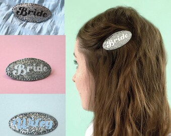 Personalised wedding hair clip - round, Bride hair clip, Hen do gift, Bride gift, Bride accessory, Hen do outfit, Hen do accessories