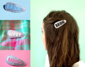 Personalised wedding hair clip bold, Bride hair clip, Hen do gift, Bride gift, Bride accessory, Hen do outfit, Hen do accessories