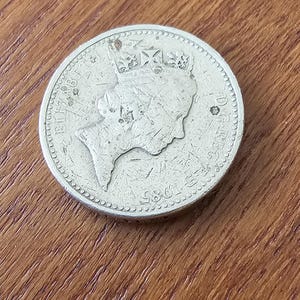 1985 elizabeth ii one pound coin - Etsy 日本