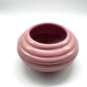 Vintage Haeger pottery mauve beehive design planter