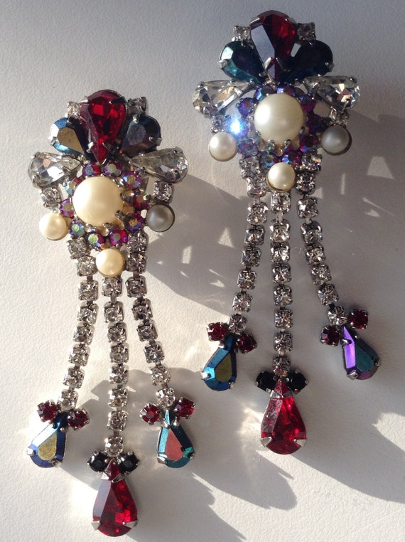 GLAM Hobe Clip Earrings - Faux Pearls, Aurora Bor… - image 1