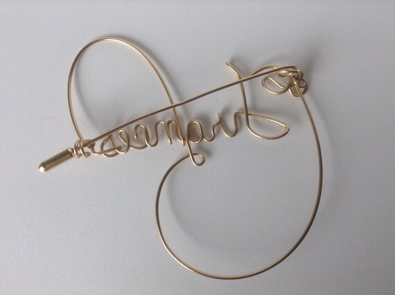 FRANCES Goldtone Wire Cursive Script Name Brooch … - image 3