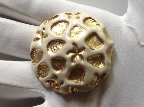Golden Seashell Brooch by Craft-Excellent 70's-80… - image 1