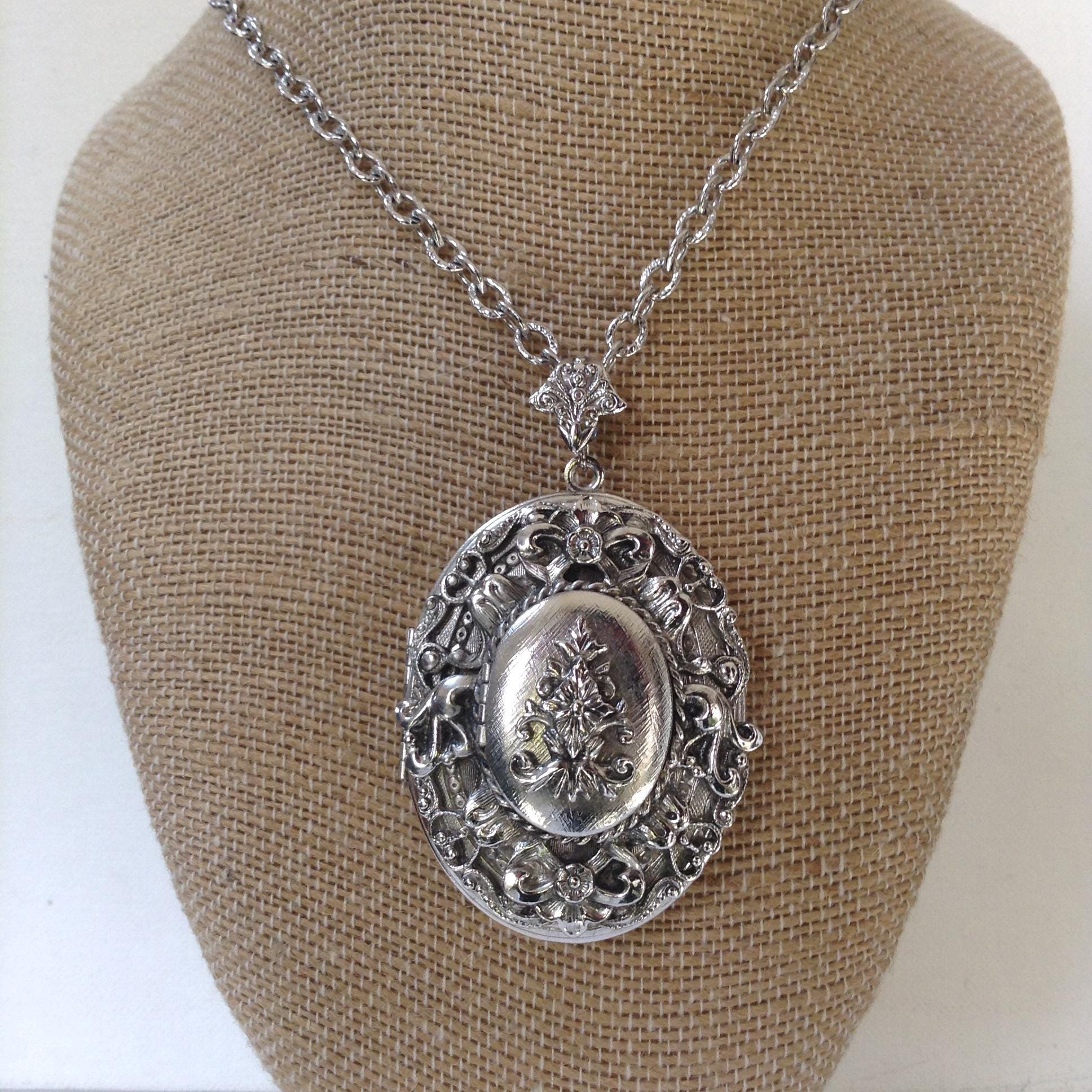 RARE Whiting-davis DOUBLE Locket Medallion Necklace-70's