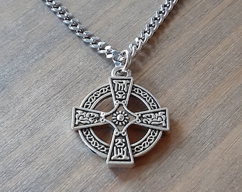 Men's Stainless Steel Celtic Cross Necklace - Irish Ringed Design