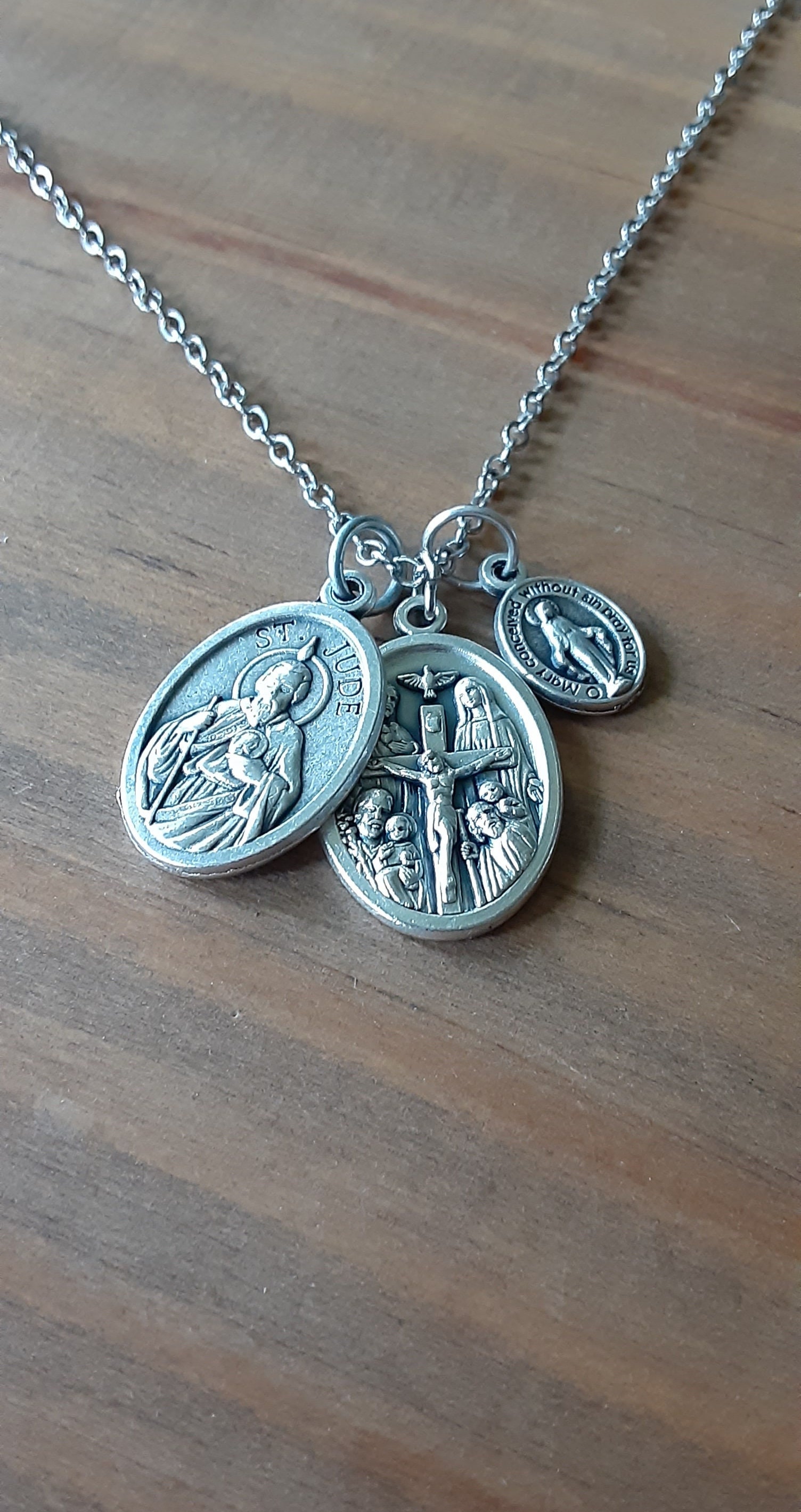 [NEW] Judas Priest Silver Color British Steel Necklace and Razor Blade  Pendant