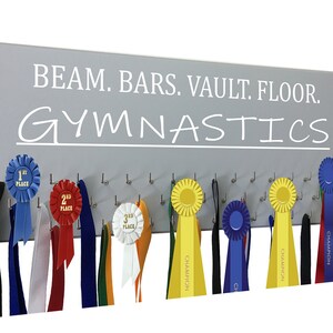 Nom personnalisé porte-médaille gymnastique gymnastes Sport affichage  récompenses organisateur mural support de cintre avec crochets pour plus de  60 médailles, rubans -  France