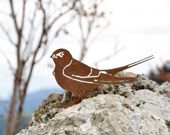 Oiseau rouillé - décor de cour. Silhouette d'oiseau en métal. Idée cadeau pour les amoureux du jardin. Acier Corten - art du jardin. Hirondelle rousseline