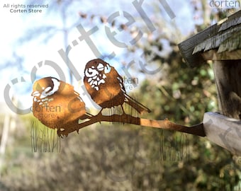 Oiseaux en métal - moineaux sur une branche. Décoration de jardin rouillée. Art d'oiseau en métal. Décoration corten. Silhouette d'oiseaux. Commande personnalisée.