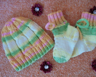 Hand Knit Baby Toddler Girl Infant Socks And Beanie Set Wool And Bamboo Green Pink White Yellow Cap Bonnet Socks For Age 0-12 Months