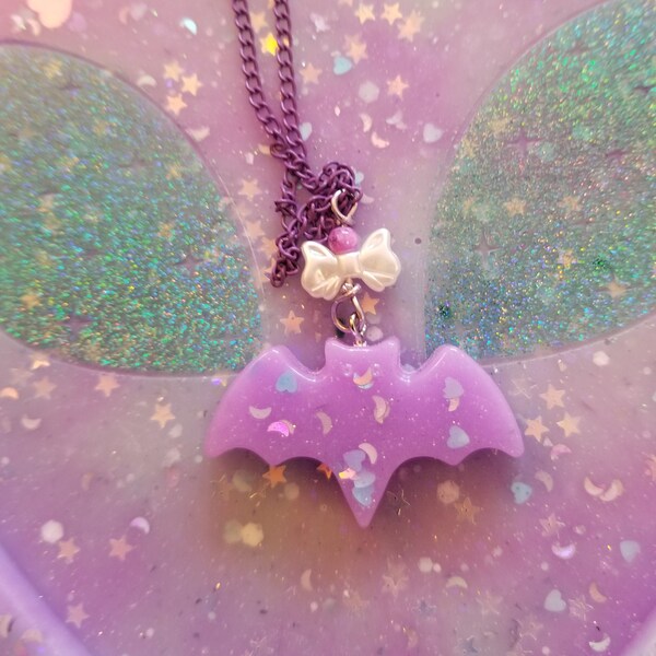 Pastel Goth Bat Necklace Lavender - Nu Goth Jewelry - Glow in the Dark Halloween Resin Charm - Yami Kawaii Menhera Chan Spooky Jewelry