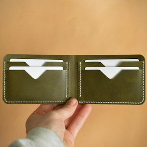 Cartera de cuero verde plegable, aniversario, plena flor, color oliva, fina, regalo para padrinos de boda, cartera para hombre, regalo para padrinos de boda, minimalista, EDC