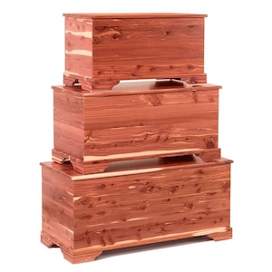 Cedar Hope Chest: Medium Wooden Blanket Storage, USA Made
