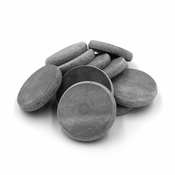 Craft Rocks, 14 Extremely Smooth Stones for Rock Painting, Kindness Stones,  Arts and Crafts, Decoration. 2-3.5 Inches Each (About 4 Pounds) Hand  Picked for Painting Rocks : Patio, Lawn & Garden 