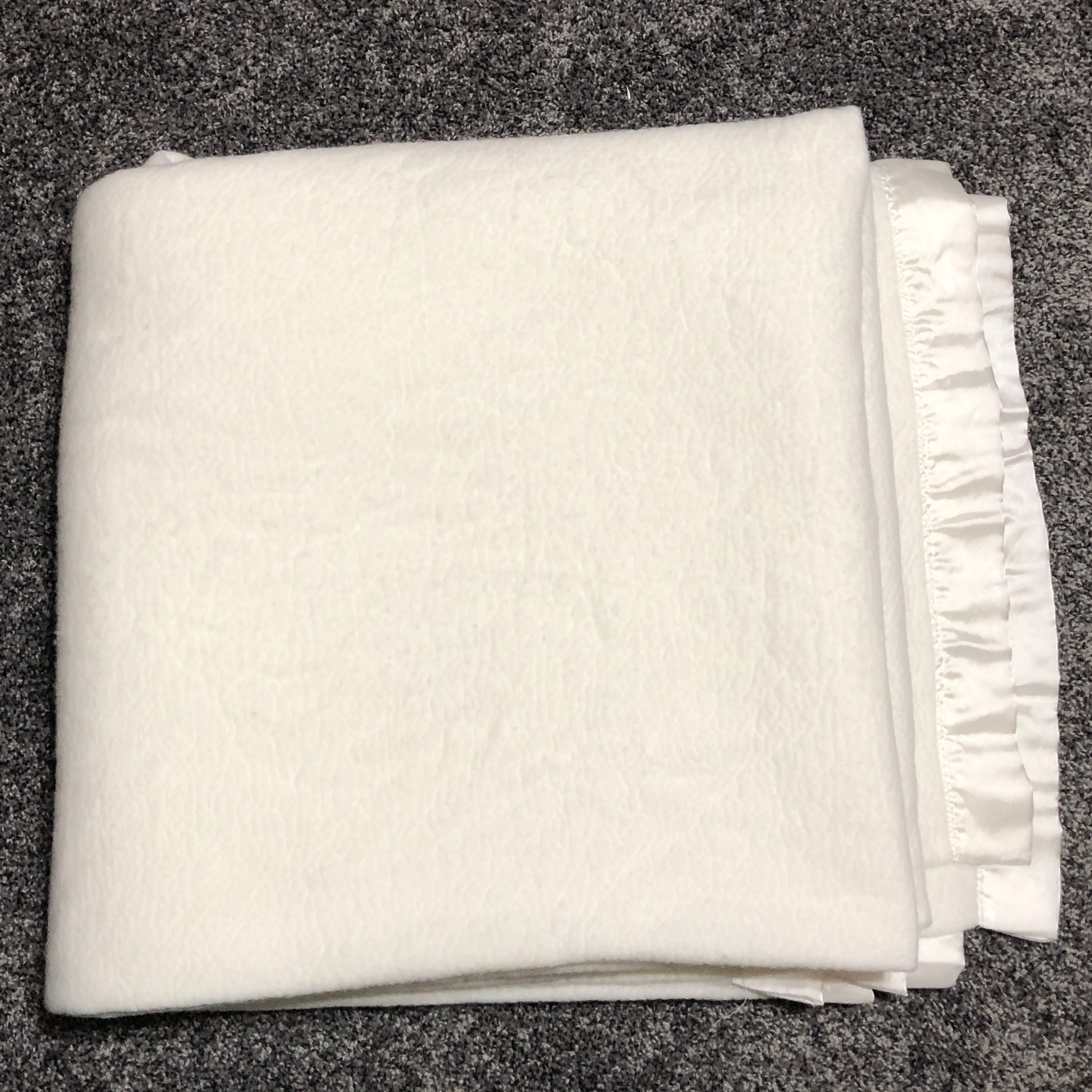 Vintage White Queen Sized Blanket Satin Trim Fieldcrest 100 Etsy