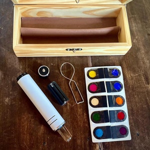 Farbtherapie-Massagegerät Lichtstift - Weiß: Chromopunktur, Farblichtakupunktur, Farbtherapie, Farbpunktion, Massage