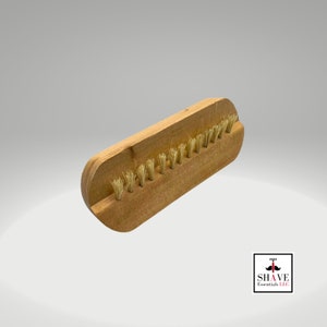 Wooden Nail Brush by Shave Essentials