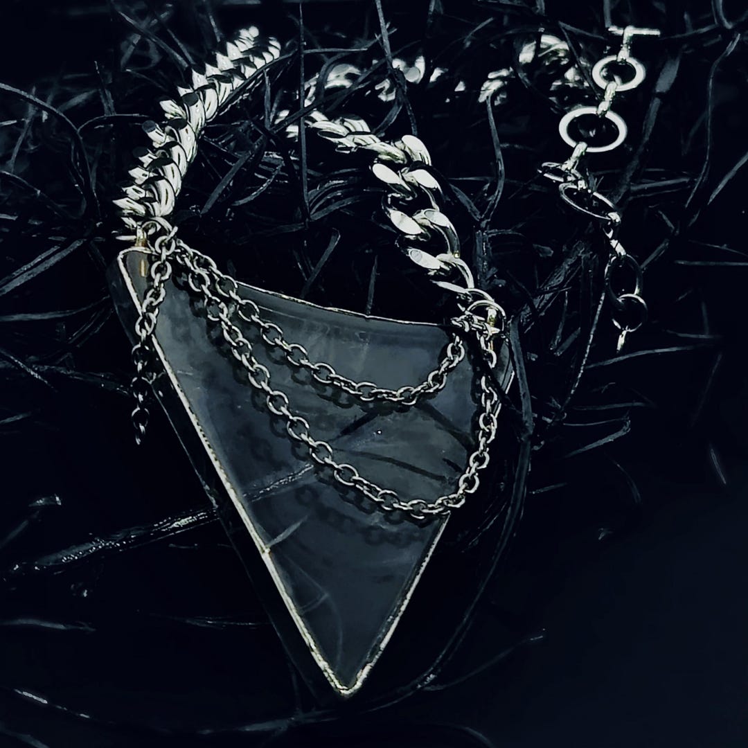 The INDUSTRIAL BERMUDA Triangle Necklace in Quartz, 16 Inches Chunky ...