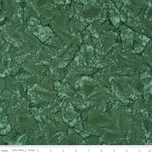 Expressions Batiks Hand-Dyes Evergreen by Riley Blake Designs - BTAP271